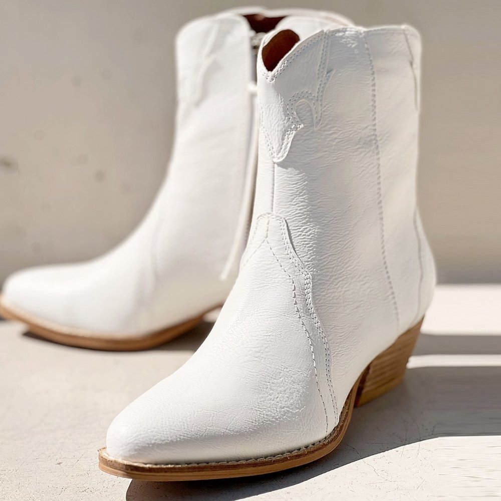 NEW Pointy Toe Stack Block Heel Zip Up Western Ankle Booties Boots Off White - Picture 16 of 16